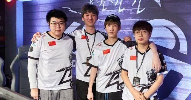 金花们的笑 金花们的笑